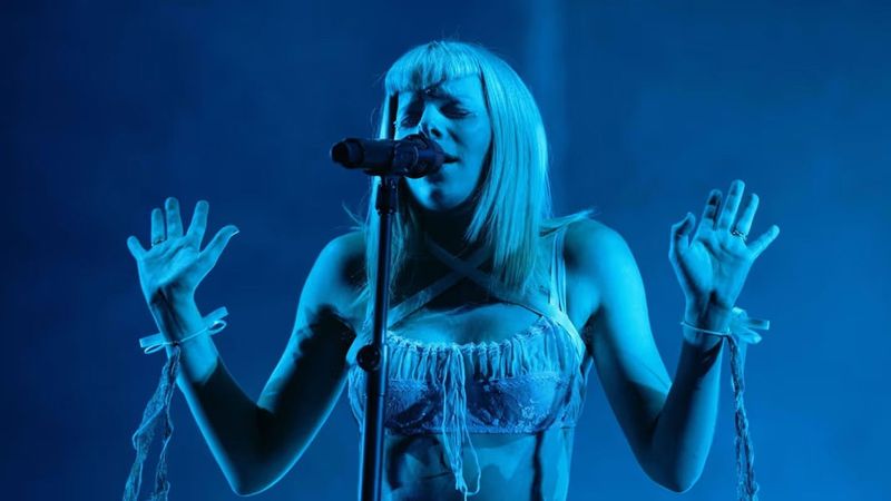 AURORA: What Happened to the Earth? Live From Mexico City Backdrop Image